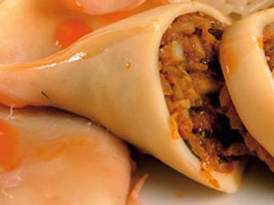 Кальмары фаршированные
