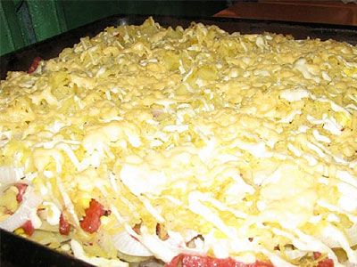 Картофельная запеканка с колбасой