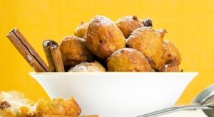 Картофельные пончики с корицей