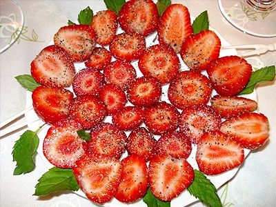 Клубничная закусочка под коньяк