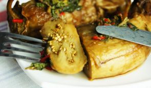 Маринованные баклажаны с чесноком и мятой