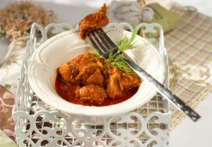 Мясо в томатном соусе