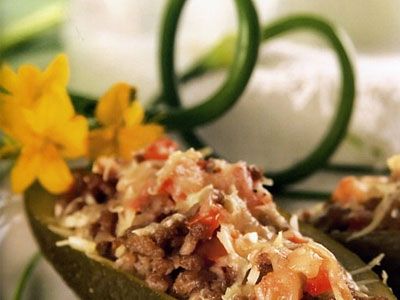 Огурцы фаршированные мясом