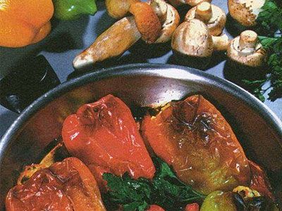 Перец, фаршированный рисом и грибами