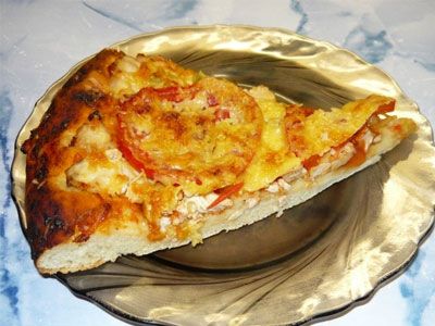 Пицца с курицей и маринованным перцем