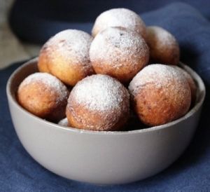 Пончики с шоколадной начинкой