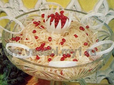 Салат из гранатовых зерен и лука
