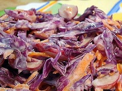 Салат из краснокочанной капусты