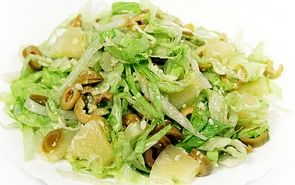 Салат с ананасами
