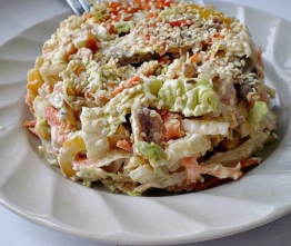 Салат с пекинской капустой "Переполох"