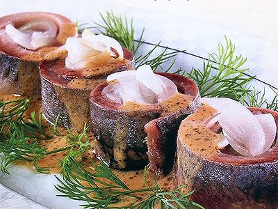 Сельдь с горчичной заправкой
