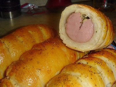 Сосиски в тесте с зеленью и сыром