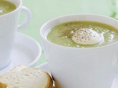 Суп-пюре из брокколи и фенхеля