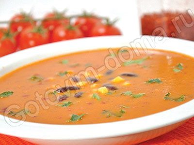 Суп-пюре с консервированной фасолью и томатами