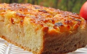 Яблочный пирог с миндальным кремом