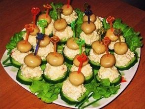 Закуска на шпажках "Грибная полянка"