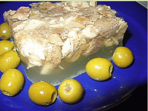 Заливное из курицы и потрошков