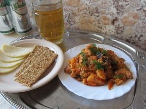 Жаркое с мясом и грибами в мультиварке