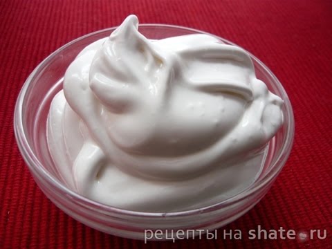 Кулинария.Рецепт.Десерт заварной белковый крем.